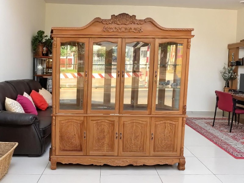 5 Cách Bảo Quản Tủ Rượu Gỗ Bền Đẹp Theo Thời Gian