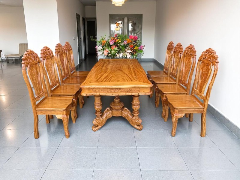 8 Đánh giá chi tiết bộ bàn ăn gỗ