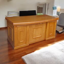 7 lý do chọn bàn làm việc điều chỉnh độ cao