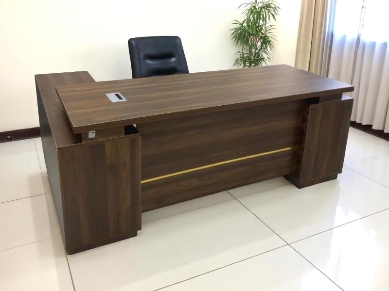 3 mẹo tăng độ bền bàn làm việc gỗ