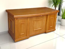 Cách bài trí bàn làm việc gỗ đúng phong thủy