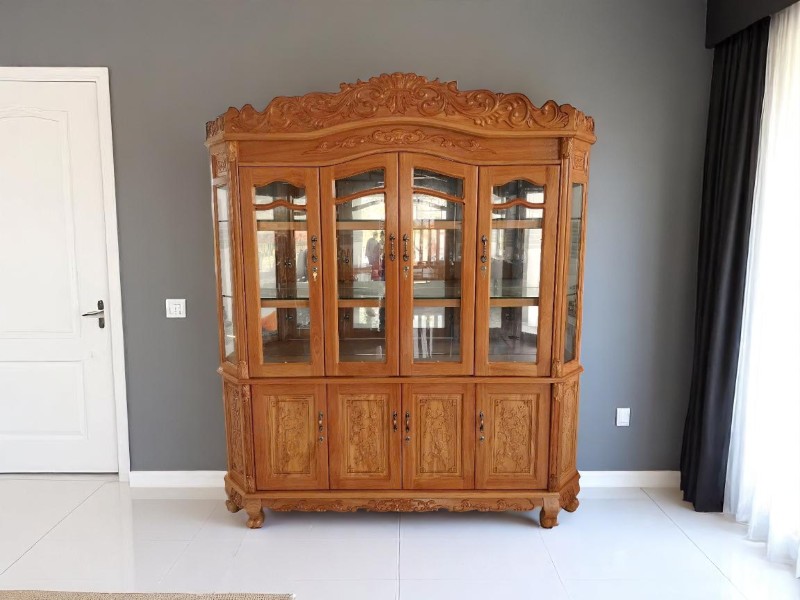 Tủ rượu âm tường cho phòng khách