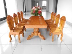 8 Đánh giá chi tiết bộ bàn ăn gỗ