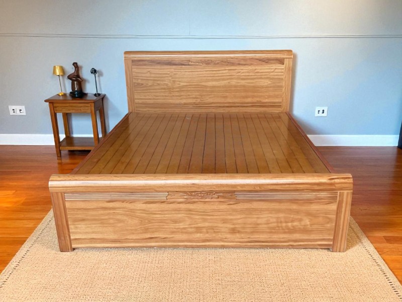 Cửa hàng bán giường ngủ gỗ tự nhiên uy tín